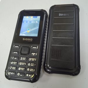 Б/в Мобільний телефон Sigma x-style 18 track 01-200887246