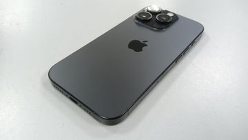 Б/в Мобільний телефон Apple iphone 16 pro 128gb 01-200860728