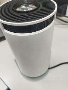 Б/в Проектор Led Projector hy300 01-200892629