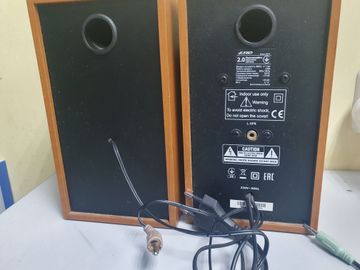 Б/в Мультимедійна акустика F&D r-215 beech 01-200903604