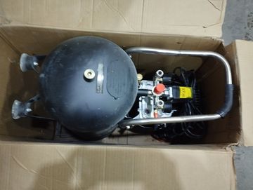 Б/у Компрессор Dnipro-M ac-50 lx 01-200909844