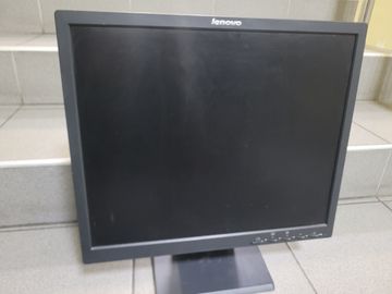 Б/в Монітор Lenovo 6135-ag2 01-200914740