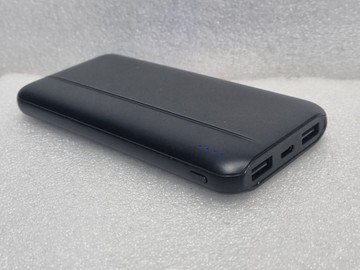 Б/в Повербанк Rivacase va2031 10000mah 01-200927430