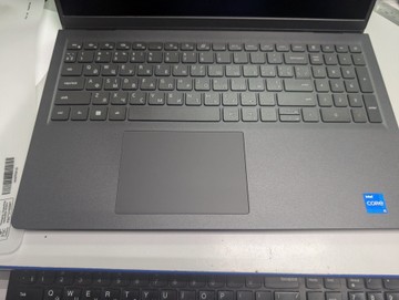 Б/в Ноутбук Dell 15/core i5-1334u ddr4/16gb ddr4/ssd 512 gb/*інтегрована 01-200938291