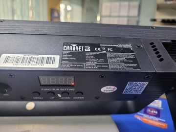 Б/у Лінійний LED-прожектор Chauvet colorband t3 bt 01-200899400