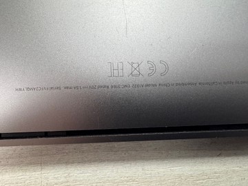 Б/в Ноутбук Apple macbook air a1932 13,3`` core i5 1,6ghz/ram8gb/ssd256gb/intel uhd graphics 617 01-200954962