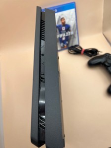 Б/в Ігрова приставка Sony playstation 4 slim 1tb 01-200925634