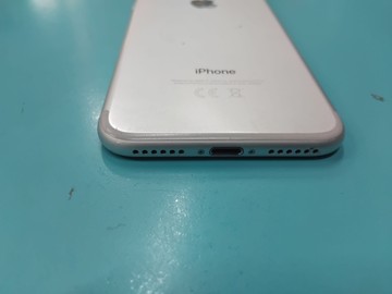 Б/в Мобільний телефон Apple iphone 7 32gb 01-201001329