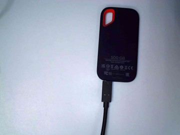 Б/в Ssd накопичувач Sandisk extreme portable v2 500 gb 01-201003440