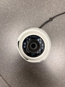 Б/в Камера відеоспостереження Hikvision ds-2ce56c2p-irm 01-201016998