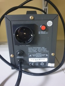 Б/у Стабилизатор напряжения Real-El stab energy-1000 01-201033920