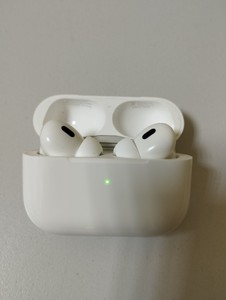 Б/в Навушники Apple airpods pro 2nd generation with magsafe charging case usb-c 01-201041934