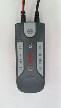 Б/в Автомобільний зарядний пристрій Bosch c3 01-201042524