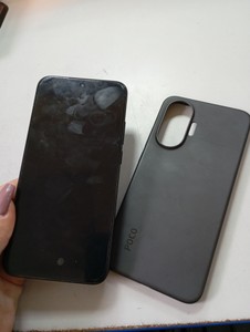 Б/в Мобільний телефон Poco f7 12/512gb 01-201110843