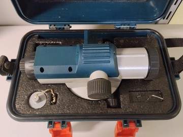 Б/в Оптичний нівелір Bosch gol 20 d 01-201108937