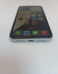 Б/в Мобільний телефон Apple iphone xr 64gb 01-201123437