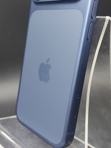 Б/в Мобільний телефон Apple iphone 17 pro 256gb 01-201054271