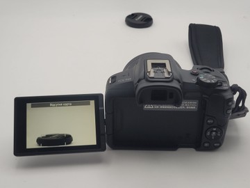 Б/в Фотоапарат Canon eos r50 + rf50mm f1.8 stm 01-201150380
