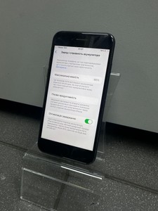 Б/у Мобільний телефон Apple iphone se 2020 64gb 01-201161739