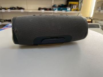 01-200605947: Jbl charge essential 2