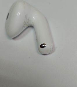 01-200629399: Apple airpods 4