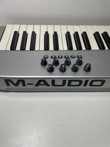 Б/у Midi-клавиатура M-Audio oxygen 61 mkv 01-200635396
