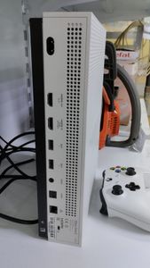 01-200742378: Microsoft xbox one s 1tb