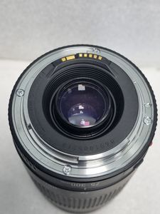 01-200751221: Canon ef 75-300mm f/4-5,6 iii (6473a0150