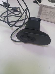 01-200763727: Logitech brio 100