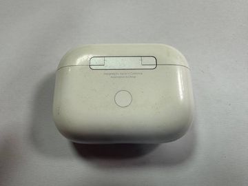 01-200779018: Apple airpods pro 2nd generation