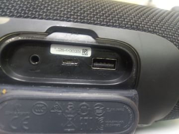 01-200781533: Jbl charge 3