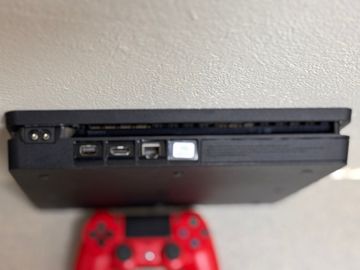 01-200780998: Sony playstation 4 slim 500gb