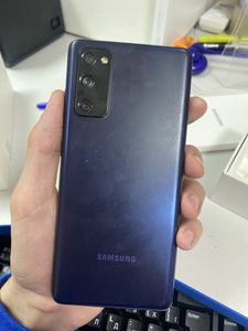 Б/у Мобильний телефон Samsung galaxy s20 fe 5g sm-g7810 8/128gb 01-200804728