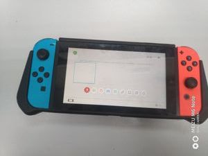 Б/у Игровая приставка Nintendo switch 01-200806518