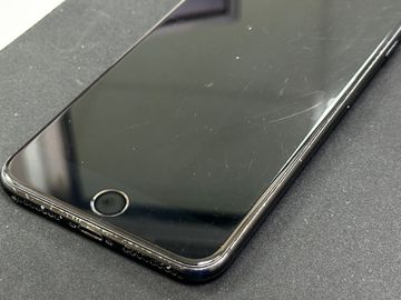 Б/у Мобильний телефон Apple iphone 7 plus 32gb 01-200808924