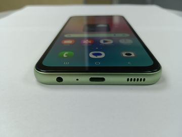 Б/в Мобільний телефон Samsung galaxy a24 sm-a245f 6/128gb 01-200815411