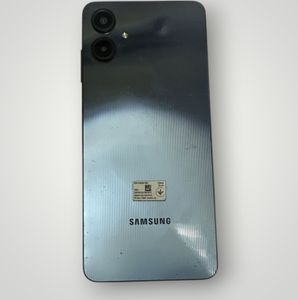 Б/в Мобільний телефон Samsung galaxy a06 4/128gb 01-200804373