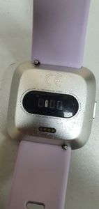Б/в Смарт-годинник Fitbit versa lite 01-200784845
