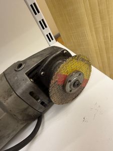 Б/в Кутова шліфмашина Интерскол ушм-180/1800 01-200875214