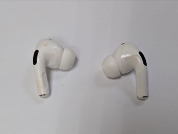 Б/у Наушники Apple airpods pro 2nd generation 01-200873192