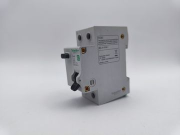 Б/у Дифференциальный автомат Schneider easy9 ez9d34616 01-200875032