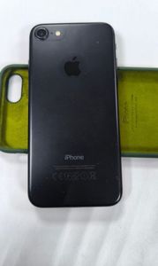 Б/в Мобільний телефон Apple iphone 7 32gb 01-200889750