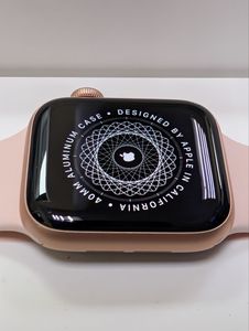 Б/в Смарт-годинник Apple watch series 4 gps 40mm aluminium case a1977 01-200885844