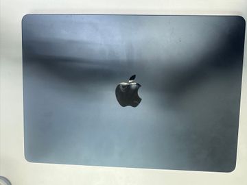 Б/у Ноутбук Apple macbook air 13.6/ m2 / ram 16gb/ ssd 256gb/ gpu 8 core 01-200889094