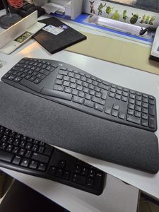 Б/у Клавиатура Logitech ergo k860 01-200902384