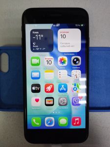 Б/у Мобільний телефон Apple iphone se 2020 64gb 01-200911908