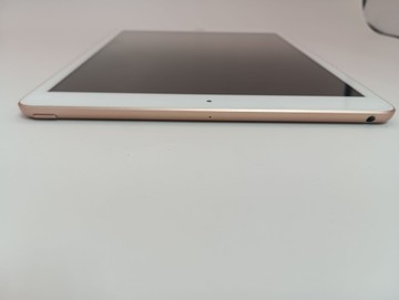 Б/у Планшет Apple ipad 8 wifi 32gb 01-200924375