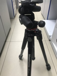Б/у Штатив Manfrotto 290 xtra 01-200937791