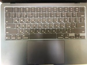 Б/у Ноутбук Apple macbook air 13,6" 2025 mc6t4 / apple m4/ 8 core gpu/ ram 16gb/ ssd 256gb/ a3240 01-200940126