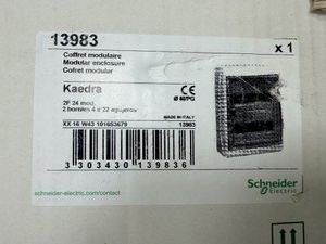 Б/у Щит електричний навісний Schneider Electric kaedra 13983 01-200954428